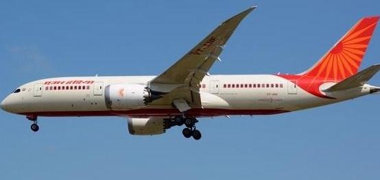 एयर इंडिया का विमान दिल्ली-अमृतसर उड़ान के दौरान कुछ समय के लिए पाकिस्तानी हवाई क्षेत्र में पहुंचा, दिए गए जांच के आदेश