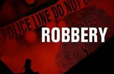 तेलंगाना : करीमनगर में हथियारबंद गिरोह ने 66 तोला सोना और 21 लाख रुपये लूटे