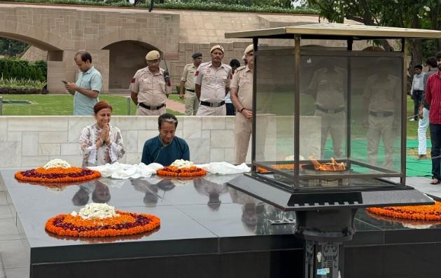'धन्यवाद बापू, आपने जो रास्ता दिखाया…', घर लौटने से पहले राजघाट पहुंचे सोनम वांगचुक
