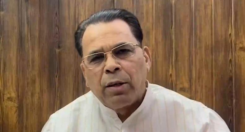 लखनऊ : मानसून सत्र की अवधि को लेकर सपा के आरोपों पर भाजपा का पलटवार, 'सरकार का विकास पर फोकस'