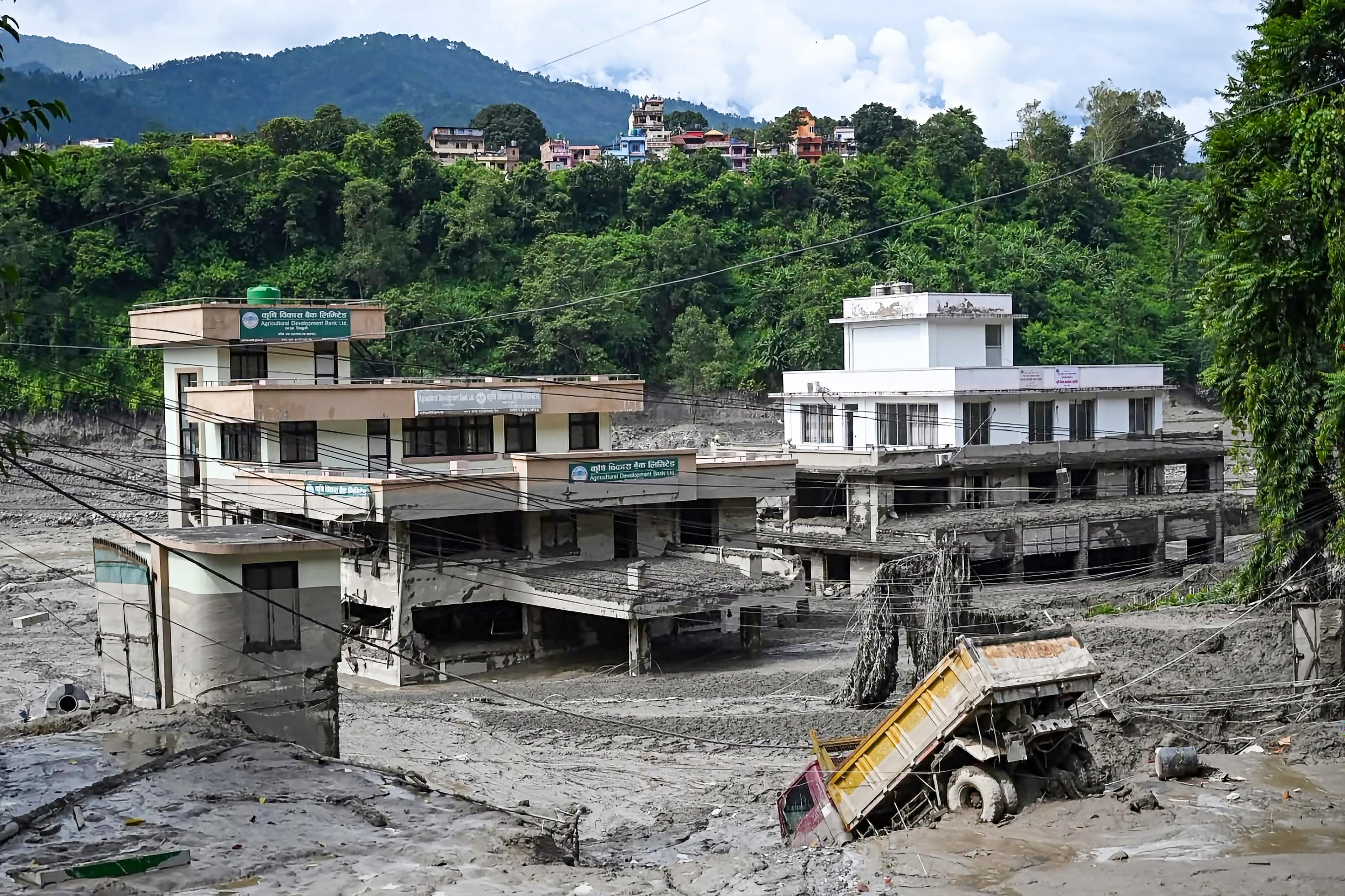 नेपाल