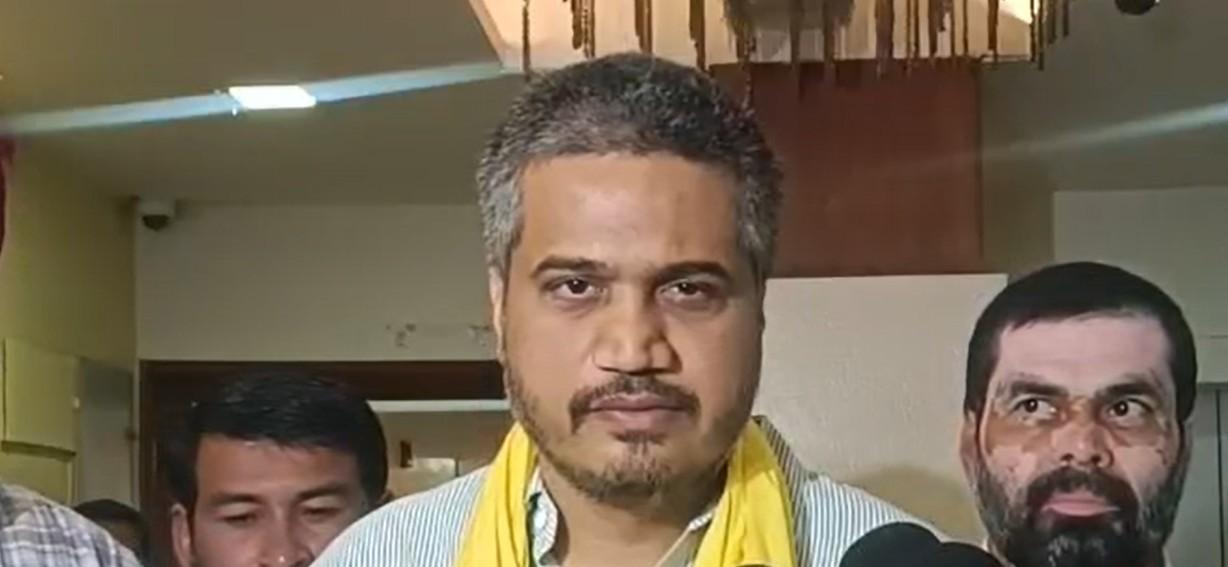 रोहित पवार का आरोप- '70 प्रतिशत किसान कर्जमाफी से रह जाएंगे वंचित', राम मंदिर और उद्धव के दौरे पर भी दिया जवाब