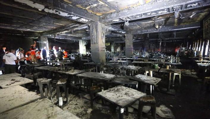 बैंकॉक के पब में लगी भीषण आग; अब तक 27 लोगों की मौत, कई घायल