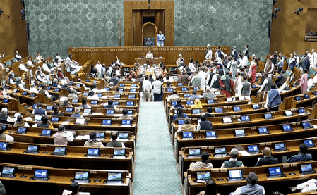 शीतकालीन सत्र: एनडीए नेताओं ने संसद में हंगामे पर विपक्ष की आलोचना की