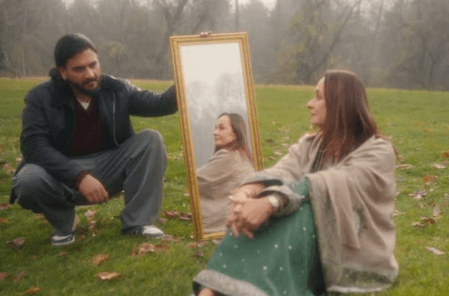 यादों के झरोखे से फिर लौट आईं सोनी राजदान, कश्मीरी पॉप गाने में दिखी अधूरी मोहब्बत की कसक