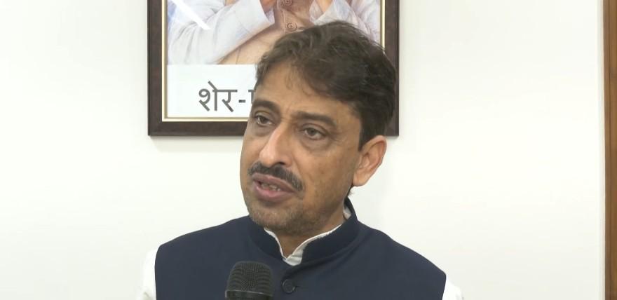 झारखंड प्रोटेस्ट पर कांग्रेस नेताओं ने कहा- संवाद से निकलेगा हल, राहुल गांधी छात्रों के साथ हैं