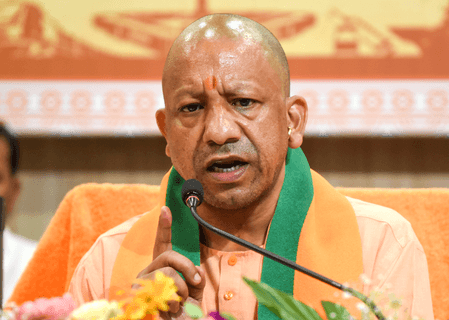 आपातकाल को सीएम योगी ने बताया लोकतंत्र का काला अध्याय, चौधरी बोले- इसके खिलाफ उठे स्वर को नमन