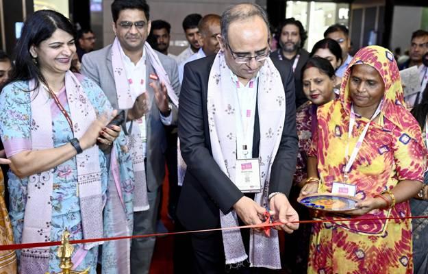ग्रामीण विकास मंत्रालय ने 'भारत टेक्स 2026' में महिलाओं के नेतृत्व वाले ग्रामीण उद्यमों को प्रदर्शित किया