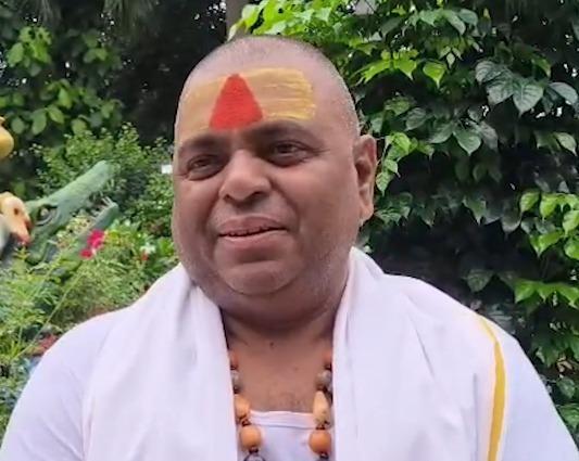 वंदे मातरम बिल पर महामंडलेश्वर करौली शंकर महादेव का समर्थन, राष्ट्रीय प्रतीकों के अपमान पर सख्त कार्रवाई की मांग