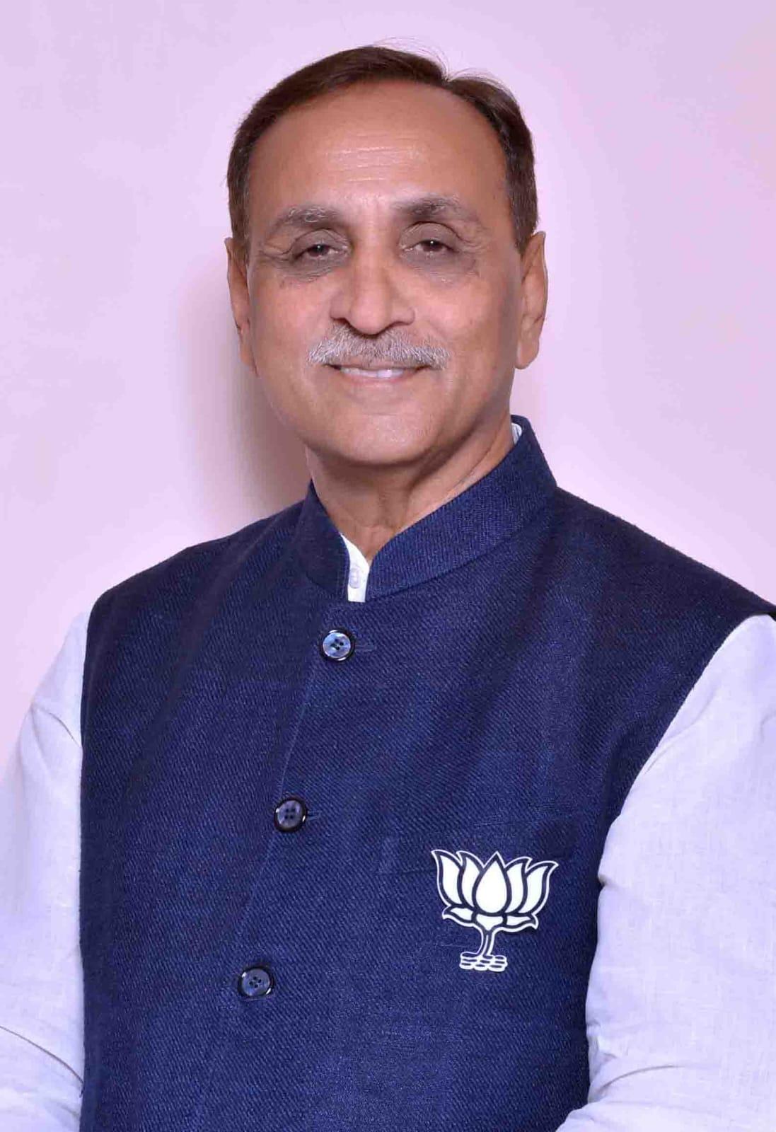 गुजरात के सीएम भूपेंद्र पटेल ने विजय रूपाणी को दी श्रद्धांजलि, उनके नेतृत्व को 'यादगार' बताया