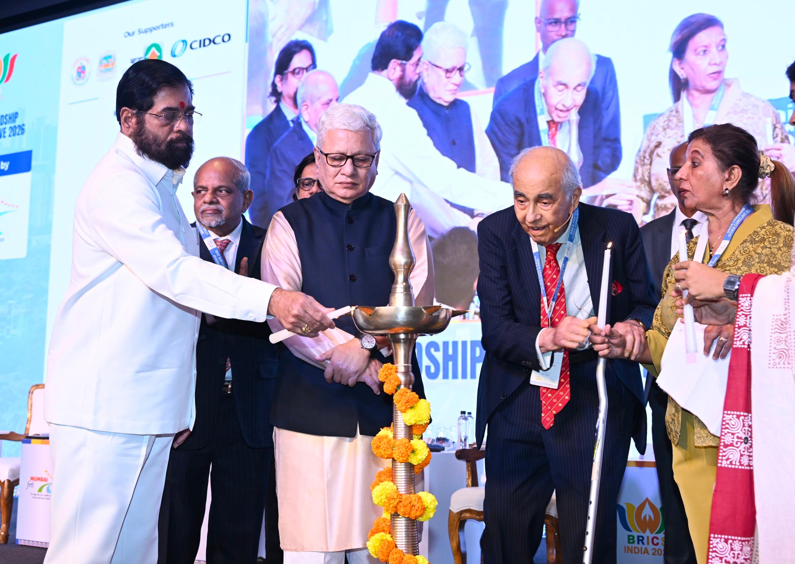 मुंबई में ब्रिक्स फ्रेंडशिप सिटीज कॉन्क्लेव शुरू, राज्यपाल जिष्णु देव वर्मा और डिप्टी सीएम एकनाथ शिंदे हुए शामिल