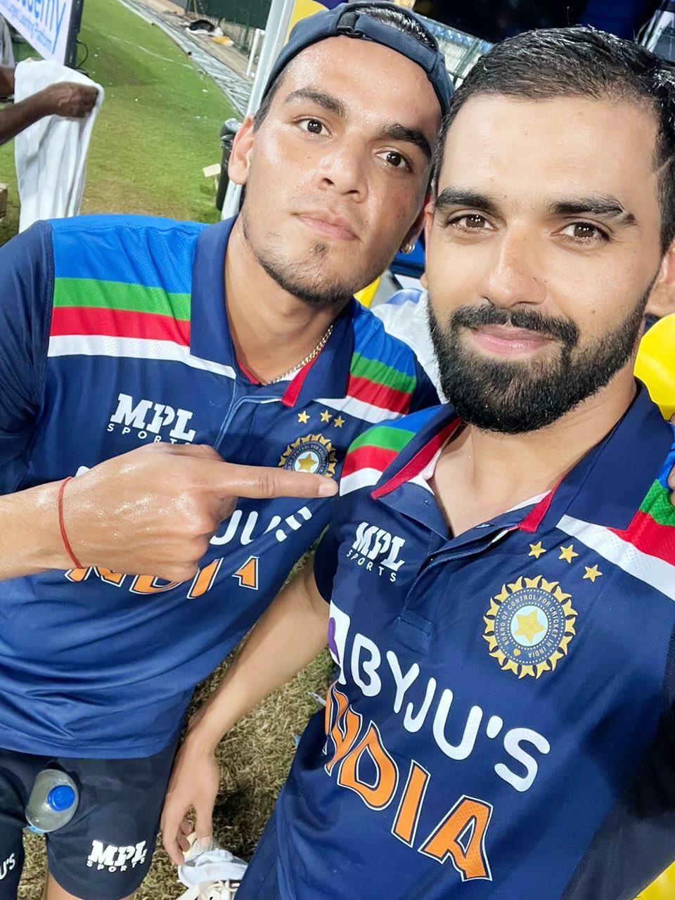 चचेरे भाई के नक्शेकदम पर चलने वाले राहुल चाहर , जिन्होंने गुगली से किया बल्लेबाजों को परेशान