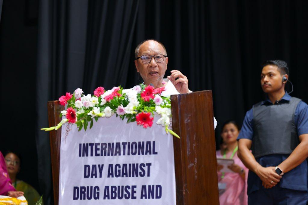 मणिपुर के मुख्यमंत्री ने नशीली दवाओं के खिलाफ अभियान की अगुवाई की, नशीले पदार्थों से दूर रहने की अपील