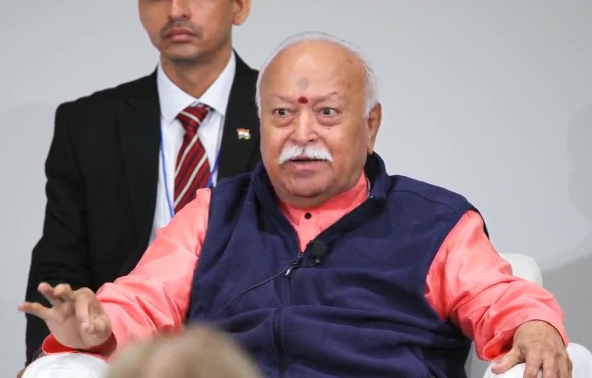 मुझे
