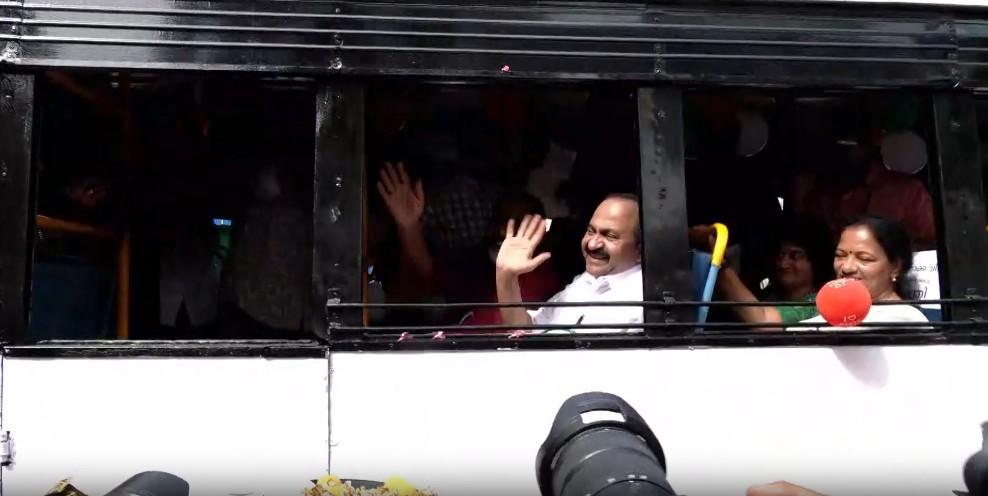 केरल परिवहन निगम की बसों में महिलाओं के लिए मुफ्त बस यात्रा योजना शुरू