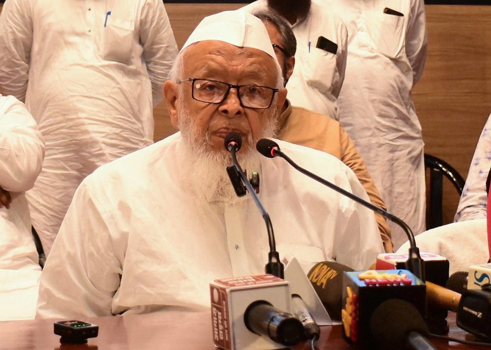 राजनीतिक फायदे के लिए मुसलमानों और मदरसों को निशाना बनाया जा रहा है: अरशद मदनी